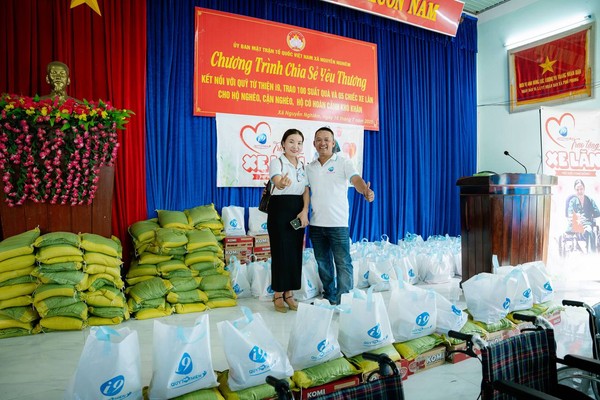 Hình ảnh minh họa các nguồn hỗ trợ và đường dây nóng cho người chơi cờ bạc có vấn đề